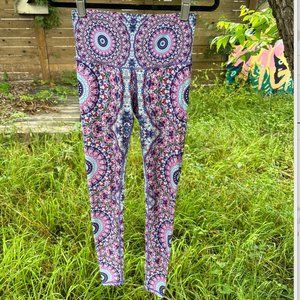 Wolven Chakra Multicolored Mandala Mid Rise Full Length Leggings, size med